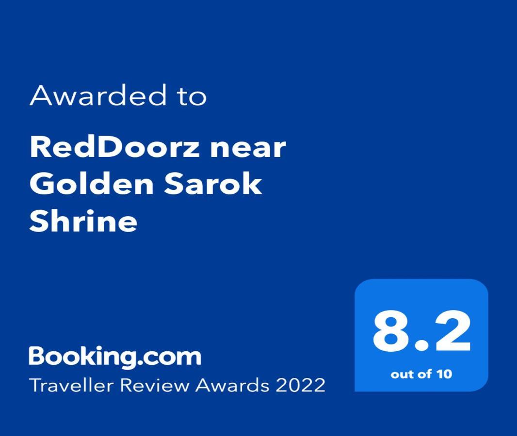Отель Reddoorz Near Golden Sarok Shrine Калибо Экстерьер фото